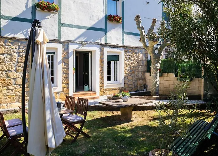 Arbide House لييوا