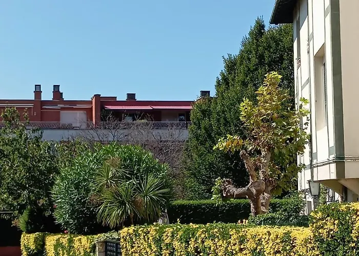 Arbide House شقة لييوا