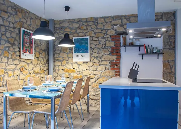 Arbide House * لييوا